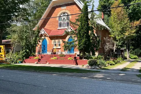 10 Mill Street W