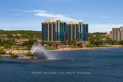 37 Ellen Street 702