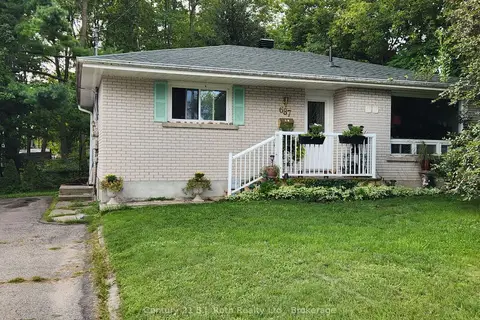 687 Victoria Street Lower