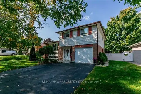 8 Meadowland Avenue Upper Unit