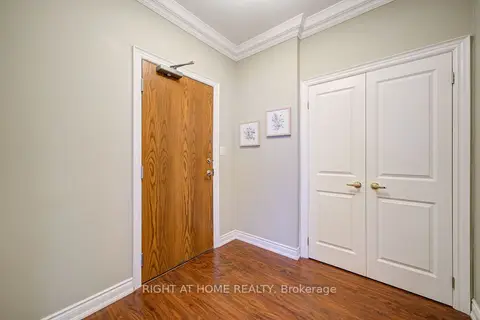 37 Ellen St Ph06