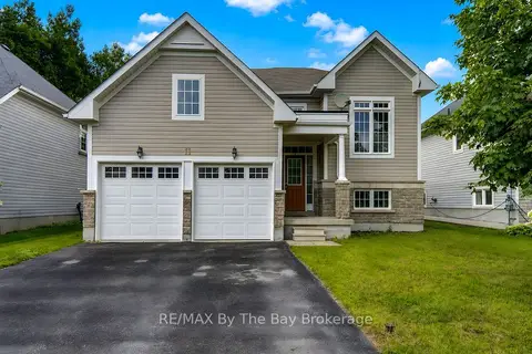 11 Grand Poplar Lane
