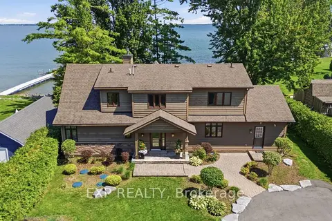 797 Woodland Drive