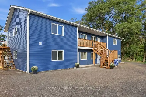 9592 BEACHWOOD Road 1