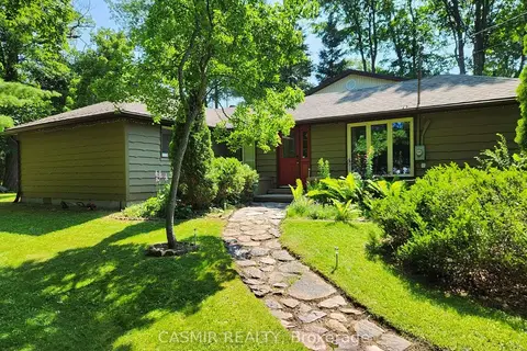 2148 CHAMPLAIN Road