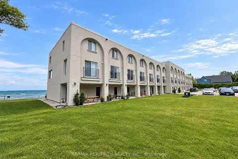 1064 Tiny Beaches Road S 2