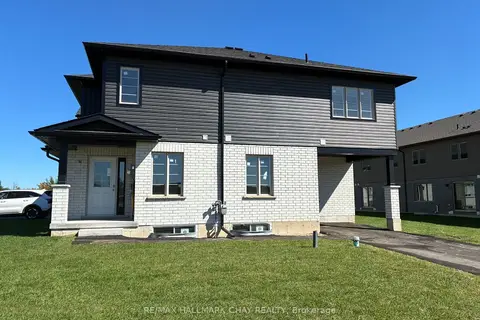 23 Strath Crescent
