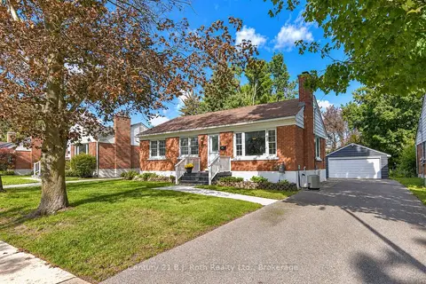 28 Borland Street W