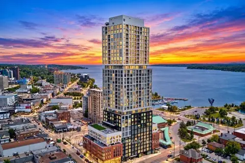 39 Mary Street 1102