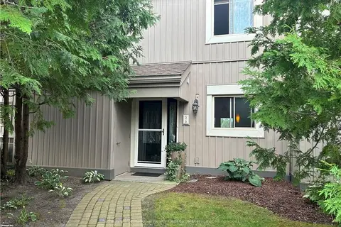 570 OXBOW Crescent