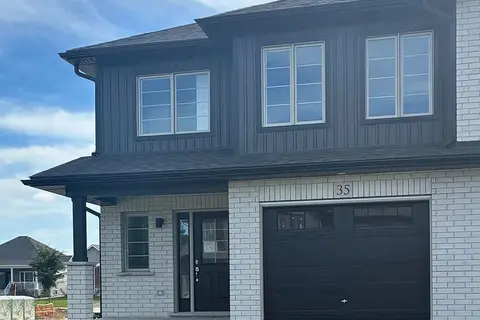 35 Strath Crescent