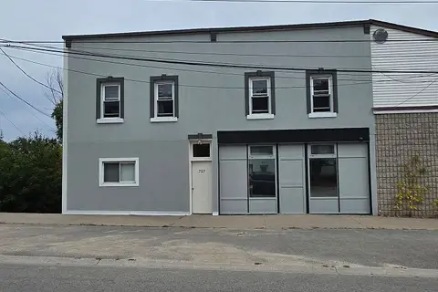 757 Fourth Avenue