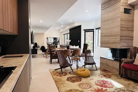 4B Pierce Court