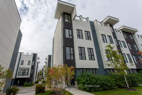 11 Mariners Pier Way