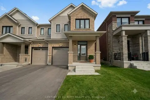 15 Milady Crescent