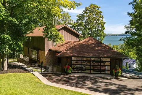 11 Crestwood Drive
