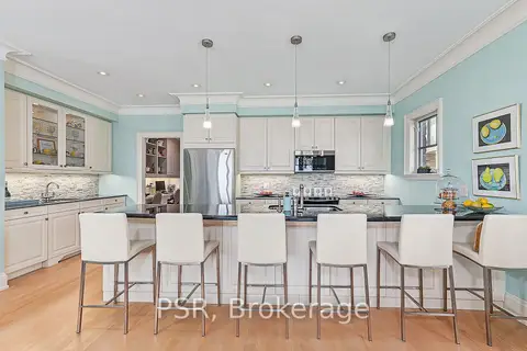 40 Trott Boulevard 305