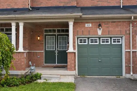 63 Forsyth Crescent N