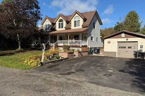 4 Moore Avenue