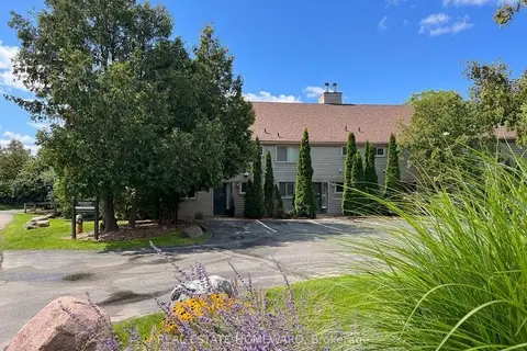 130 ESCARPMENT Crescent