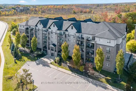 42 Ferndale Drive S 212