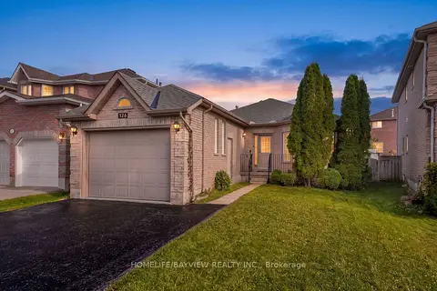 126 Raymond Crescent