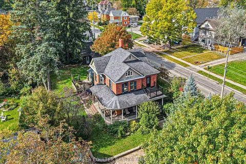 102 Clapperton Street