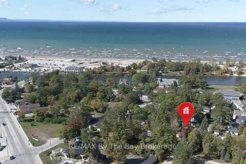 18 Elm Drive