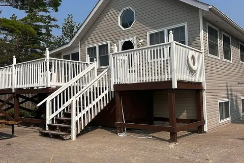 201 Shore Lane