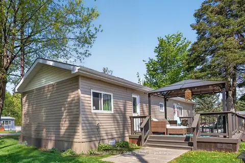 5263 Elliott Side Road 81
