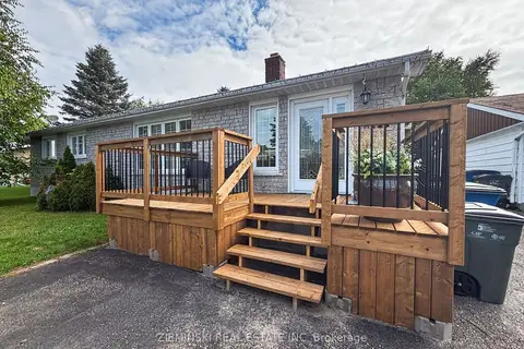 284 Fourteenth Avenue