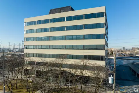 10 Kelfield Street Entire Bldg