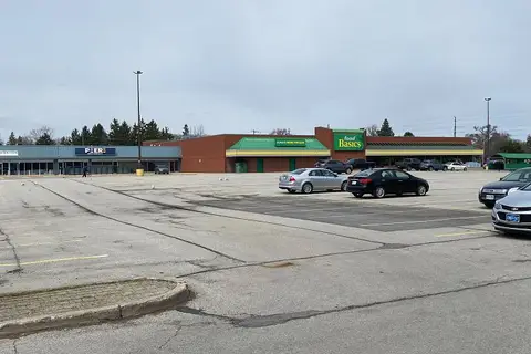 5381 Lakeshore Road 5