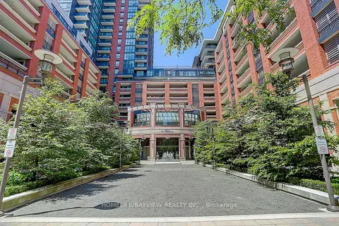 830 Lawrence Avenue W 2204