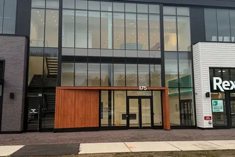 175 Lakeshore Road W Suite 1