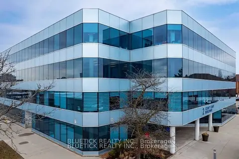 2 County Court Boulevard 209