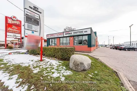1571 The Queensway 1