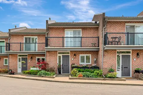 2136 Old Lakeshore Road 3