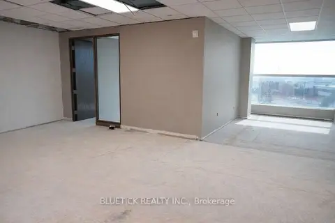 5500 North Service Road 401
