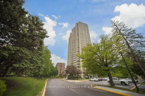 8 Lisa Street 1802