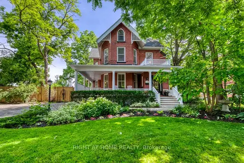 118 Main Street S
