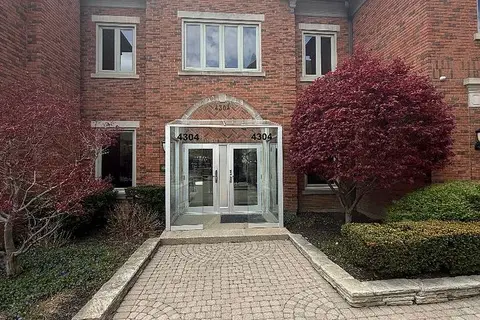 4304 VILLAGE CENTRE Court LOWER