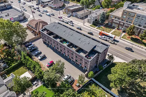 760 Lakeshore Road E 213