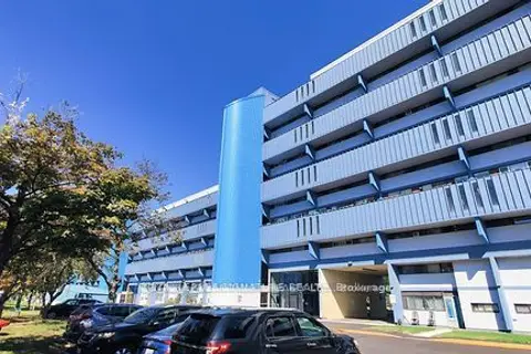4673 Jane Street 806