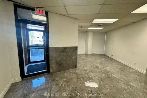 12 Bram Court 17-18