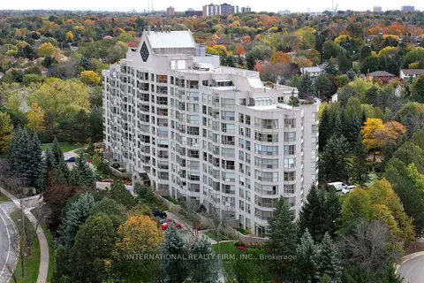1700 THE COLLEGEWAY 303