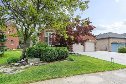 63 Craig Crescent