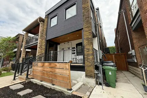 2134 Dundas Street W 1 Lower
