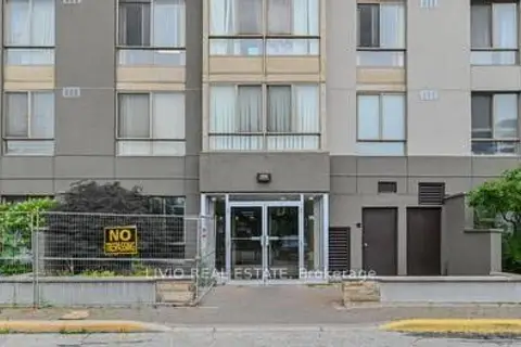 2470 Eglinton Avenue W 706