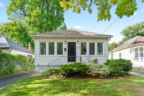135 DEANE Avenue